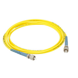 P1-305P-FC-2 - Соединительный оптоволоконный кабель с низким уровнем вносимых потерь, одномодовое оптоволокно, 2 м, диапазон рабочих длин волн: 320 - 430 нм, FC/PC разъем, Thorlabs