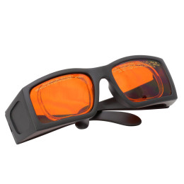 LG10A - Лазерные защитные очки, янтарно-желтые линзы, пропускание видимого излучения 35%, нельзя носить поверх мед. очков, съемный вкладыш для вставки линз с диоптриями, Thorlabs