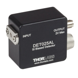 DET025AL - Si фотодетектор, ширина полосы пропускания: 2 ГГц, рабочий спектральный диапазон: 400 - 1100 нм, входное окно: линза, крепления: 8-32, Thorlabs