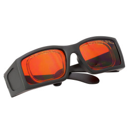 LG12A - Лазерные защитные очки, янтарно-желтые линзы, пропускание видимого излучения 11%, нельзя носить поверх мед. очков, съемный вкладыш для вставки линз с диоптриями, Thorlabs